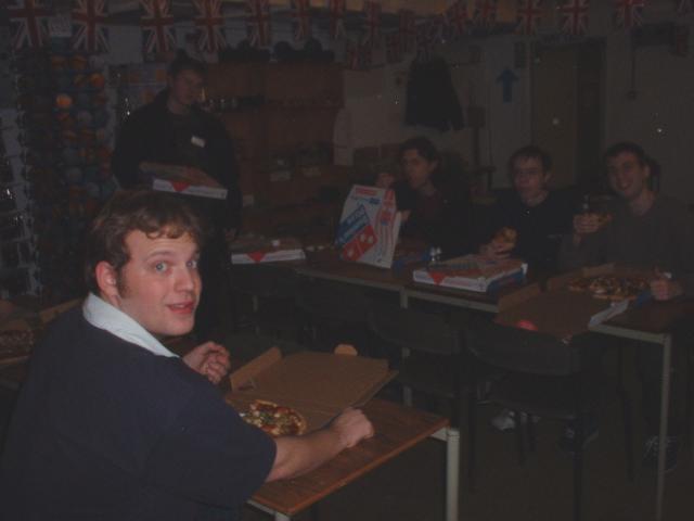 g2002-pizza-canteen